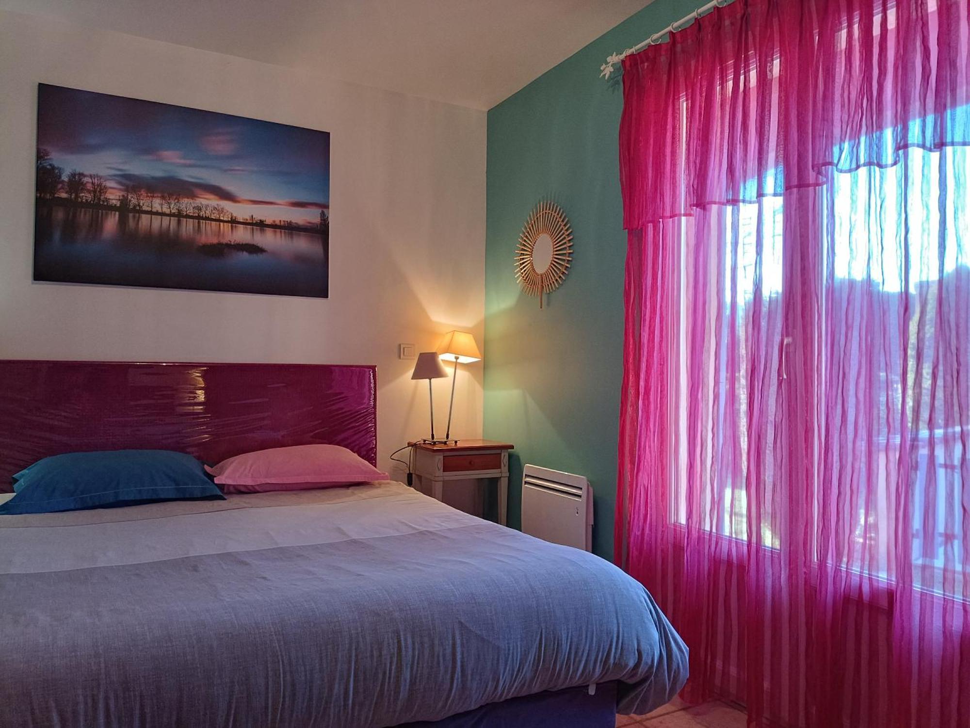 Chambres Tricastine Et Venise Saint-Paul-Trois-Châteaux Exteriör bild
